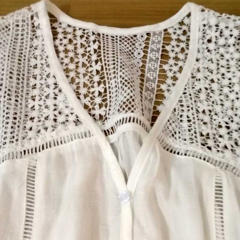 07 Boho White Floral Crochet Lace Button Down Top - Picture 9 of 9
